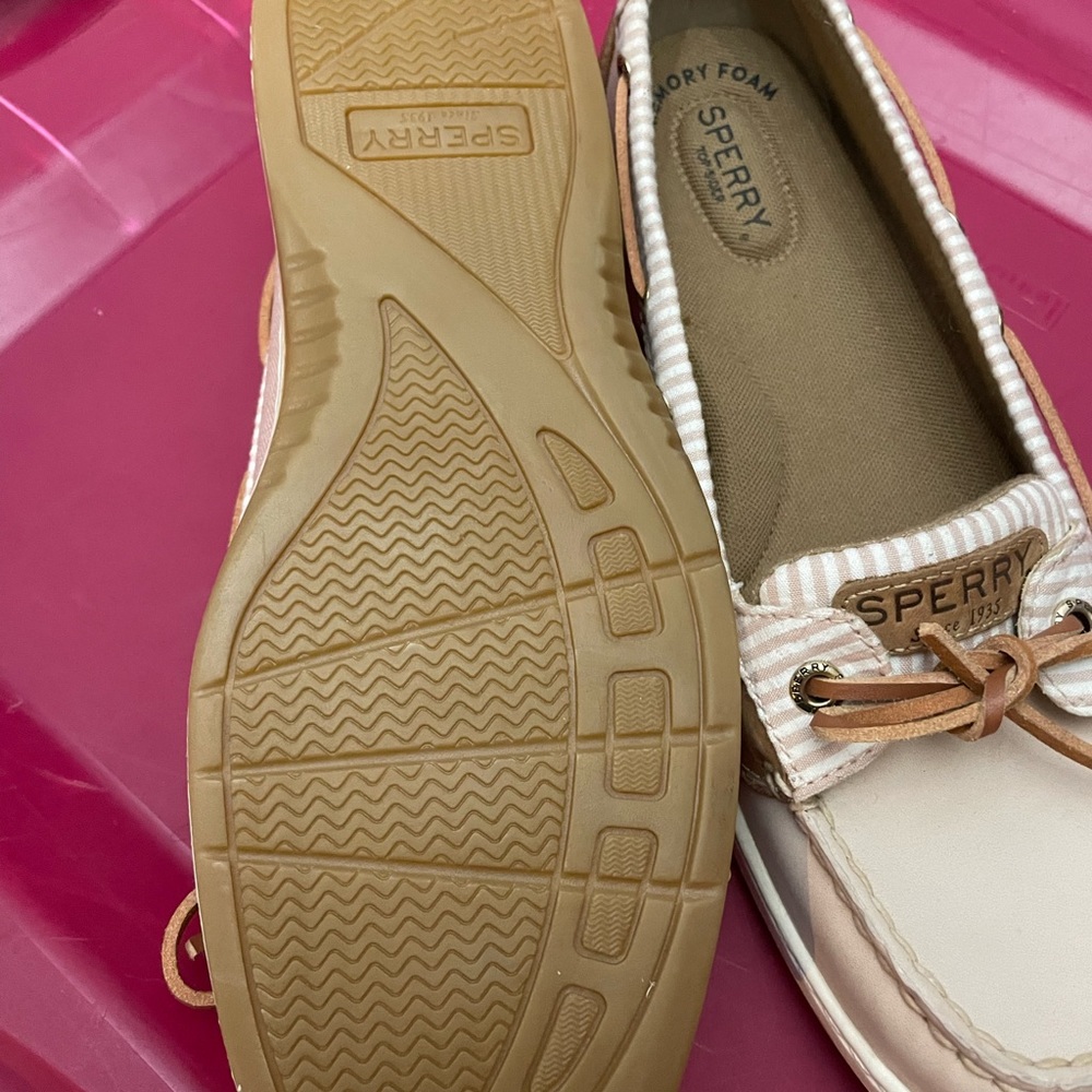 Womens sperry size 10